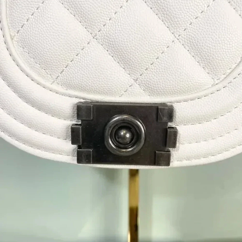 White Hardshell Quilted Convertible Shoulder Crossbody Bag Faux Leather NWT - Picture 2 of 8